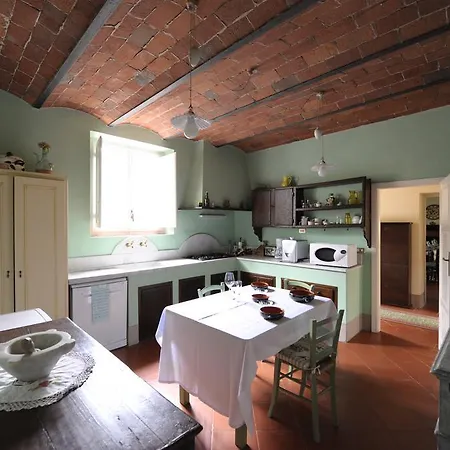 Castagnino Villa Camaiore